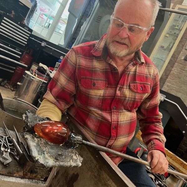 Make your own paperweight.  Hot Glass Taster Sessions. - Image 10